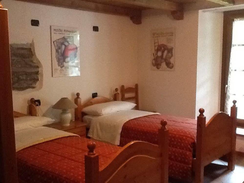 Auberge Lou Creton Di Lui Hostel Pontboset Dış mekan fotoğraf